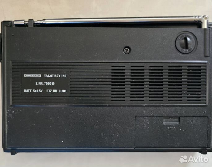 Радиоприемник grundig yacht boy 120