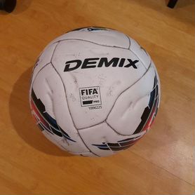 Футбольный мяч Demix fifa