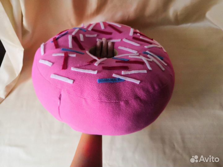 Подушка декоративная Пончик из Пятёрочки