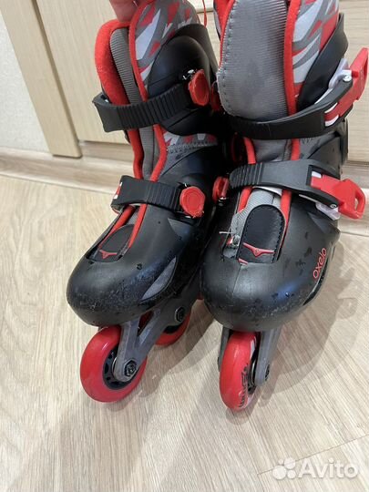 Роликовые коньки размер 30-32 и комплект защиты