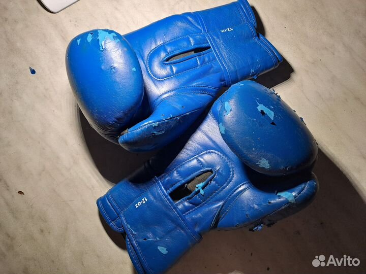 Боксерские перчатки