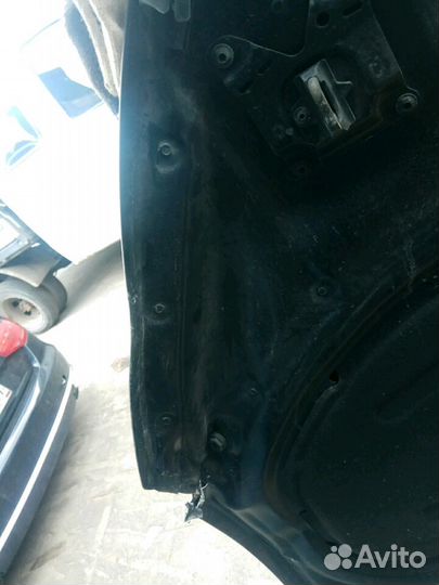 Капот ауди а8 д4 дорестайл с дефектом