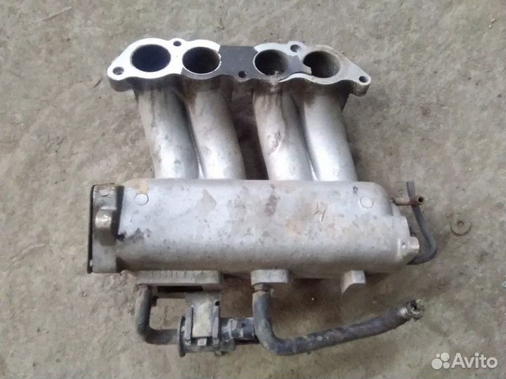 Коллектор впускной