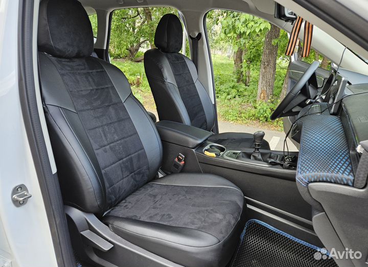 Авточехлы Тойота Харриер