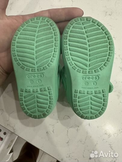 Сандали Crocs для девочки