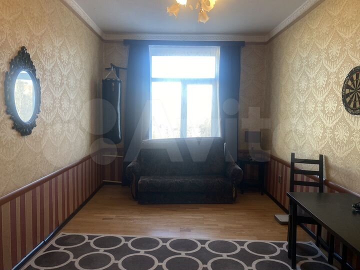 2-к. квартира, 90 м², 5/5 эт.