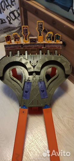 Hot wheels треки