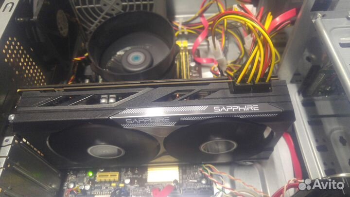 Видеокарта GTX 750