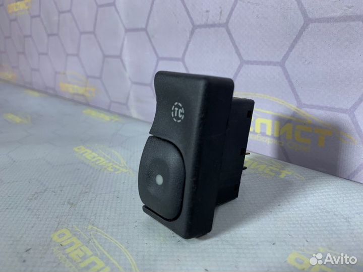 Кнопка антипробуксовки Opel Omega B 1996