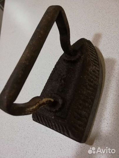 Утюг старинный