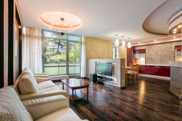 3-к. квартира, 126,4 м², 3/9 эт.