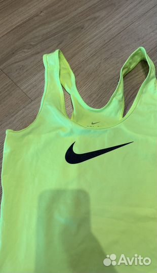 Майка спортивная женская nike