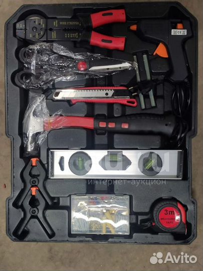 Набор ключей и головок 187 SATA