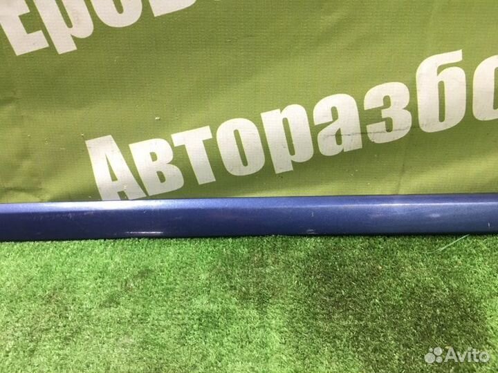 Молдинг двери левый Ford Focus 2