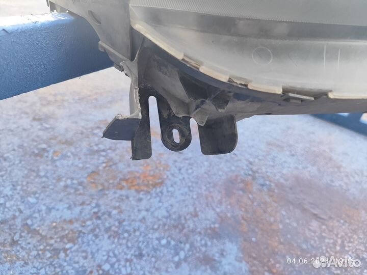 Фара передняя правая renault scenic 1