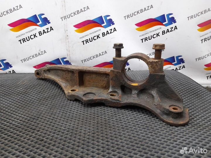 Кронштейн пневморессоры правый