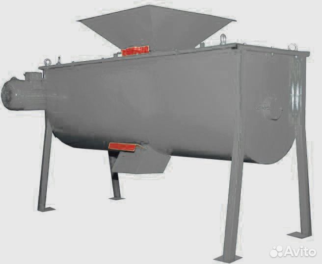Смеситель кормов горизонтальный
