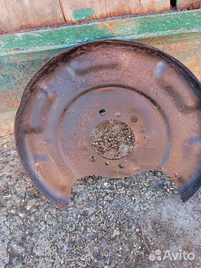 Защита тормозного диска