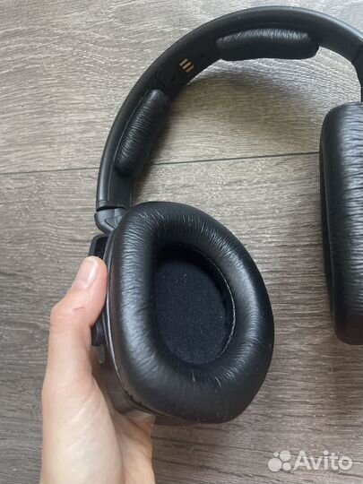 Беспроводные наушники Sennheiser HDR 165 Черный