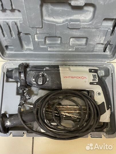 Перфоратор Интерскол П-26/800эр