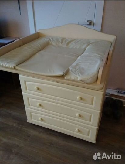 Пеленальный комод с матрасом