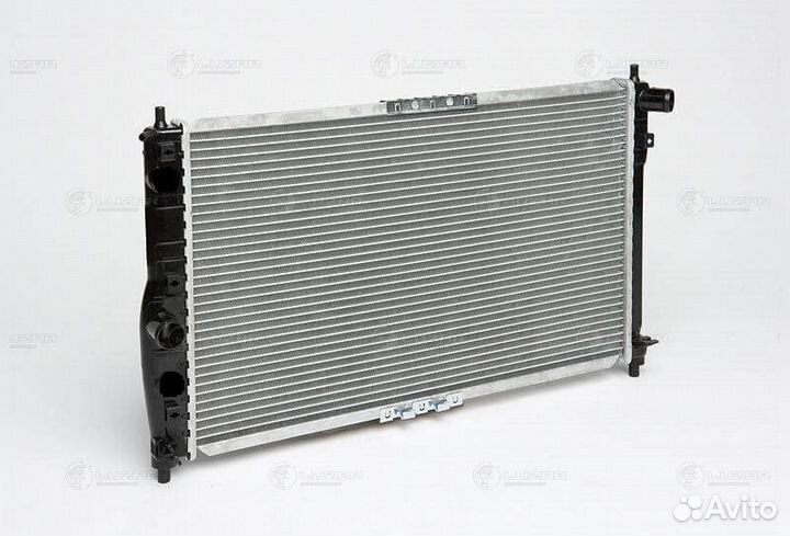 Радиатор охлаждения Шевроле Ланос с кондиционером