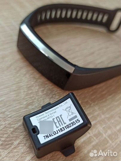 Фитнес-браслет Huawei band 2