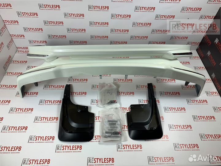 Обвес Toyota Land Cruiser 200 2012-2015 F216