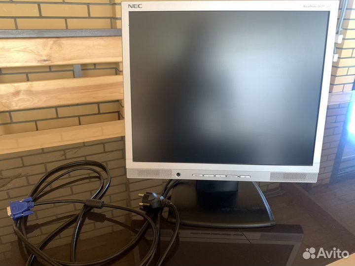 Монитор NEC