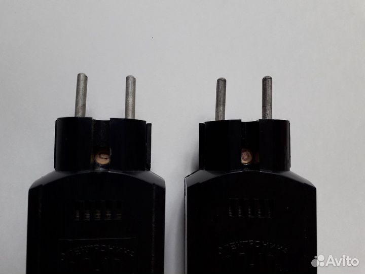 Блоки питания Электроника Д2-10М, 2 штуки, из СССР