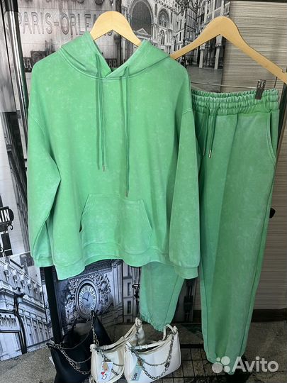Костюм зеленый варенка