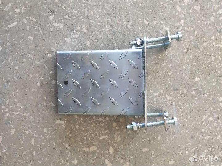 Подножка для лодочного прицепа