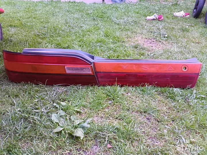 Задние фонари Toyota Vista SV30