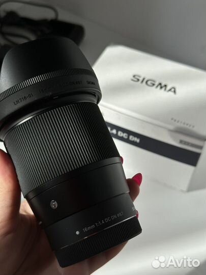 Sigma 16mm f1.4 EF-m