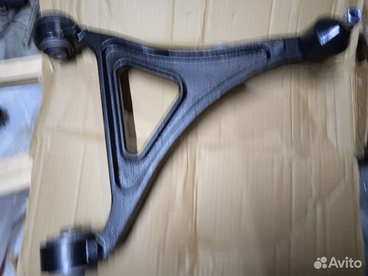 Рычаг перед правый AWD Dodge Charger LD