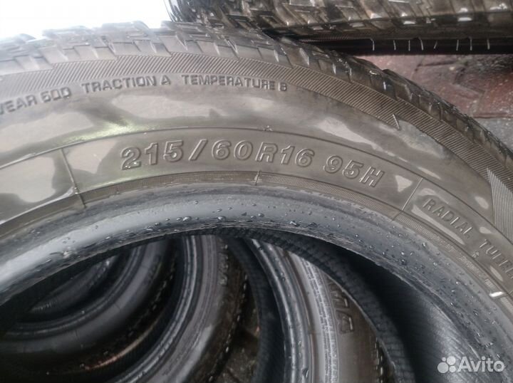 Yokohama Geolandar A/T G015 215/60 R16 60E