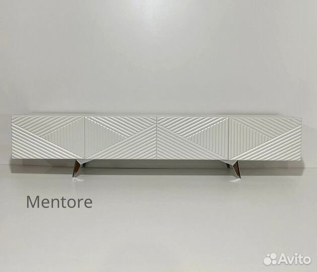 Тумба тв Bravo (на опорах или подвесная)