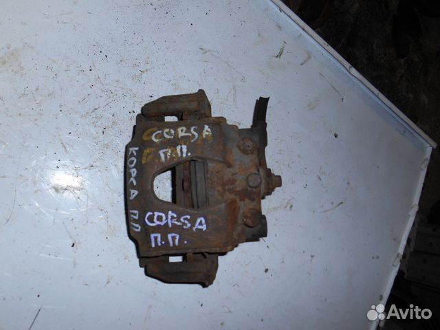 Суппорт передний правый Opel Corsa B Опель Корса Б