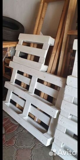 Мебель из поддонов -витрина