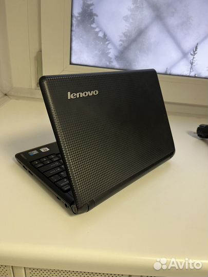 Нетбук Lenovo