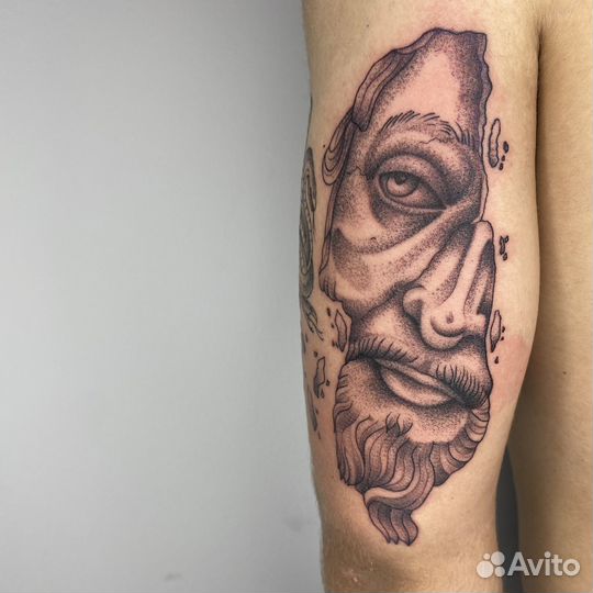 Татуировки в салоне