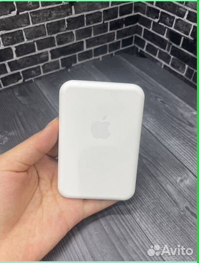 Повербанк Apple для iPhone