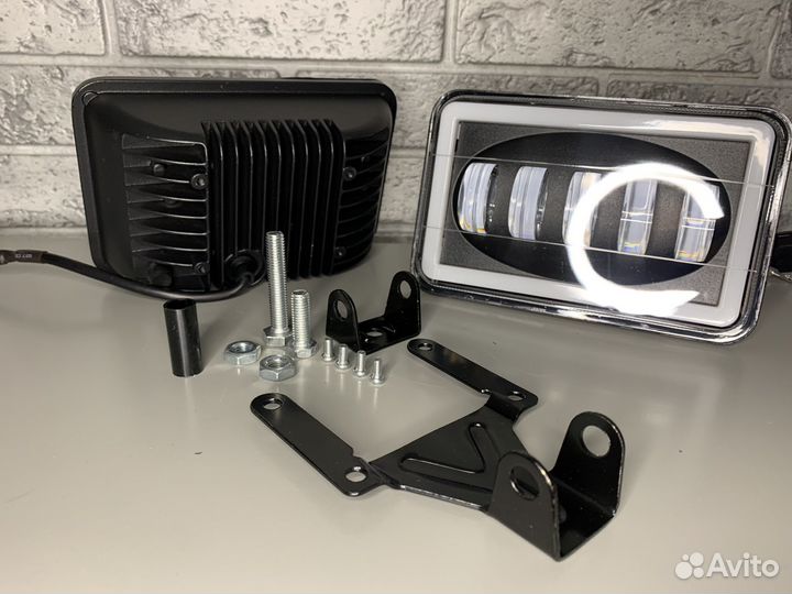 Универсальные LED противотуманные фары