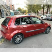 Ford Fiesta 1.6 AT, 2006, 154 971 км, с пробегом, цена 539 000 руб.