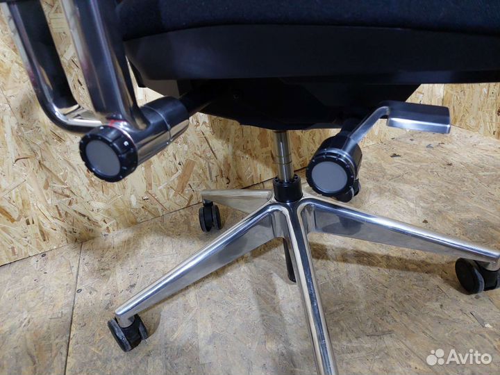 Компьютерное кресло руководителя Steelcase Please