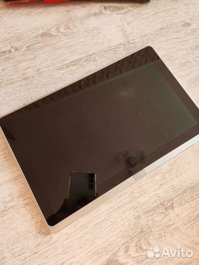 Планшет acer p3-171