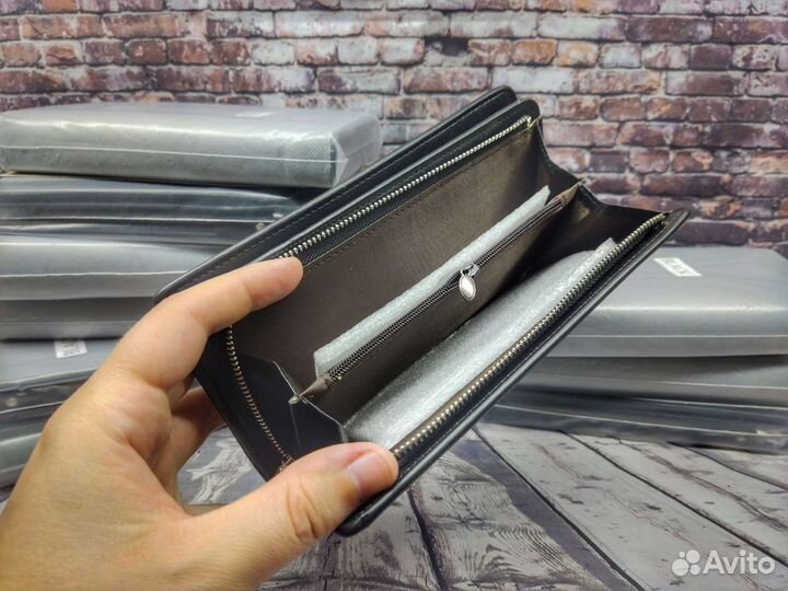 Чёрный кошелëк