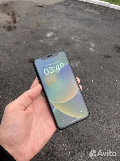 iPhone X, 64 ГБ