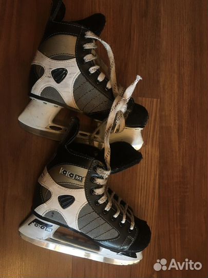 Хоккейные коньки CCM