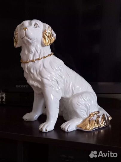 Статуэтка фарфор